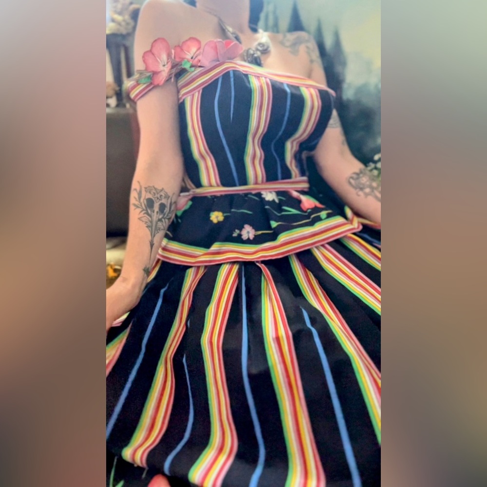 Incredible 1980's vintage dress by Victor Costa